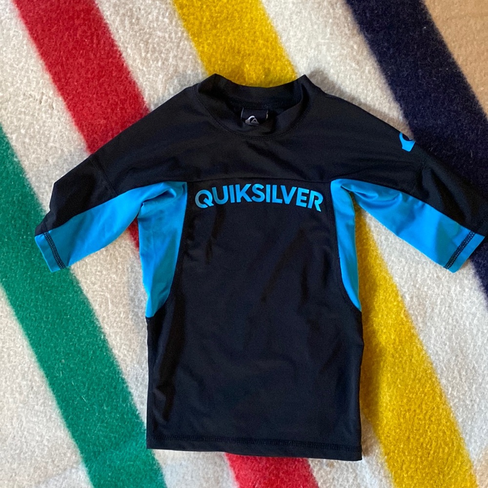 Quicksilver rashguard